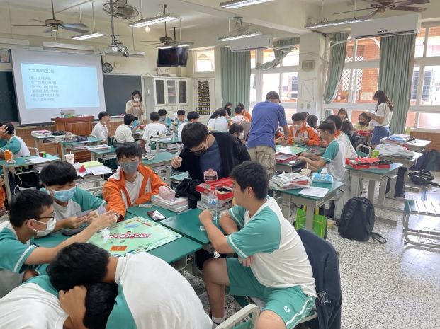 1120614新北高中「桌遊社會」營隊活動